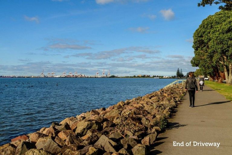 Photo of property in 61a Beach Road, Otumoetai, Tauranga, 3110