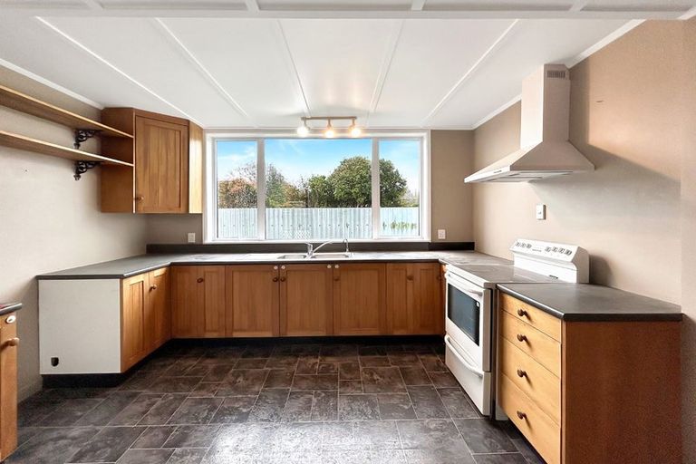 Photo of property in 33 Huia Street, Waikiwi, Invercargill, 9810