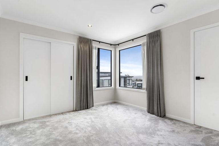 Photo of property in 13 Hautoa Lane, Flat Bush, Auckland, 2019