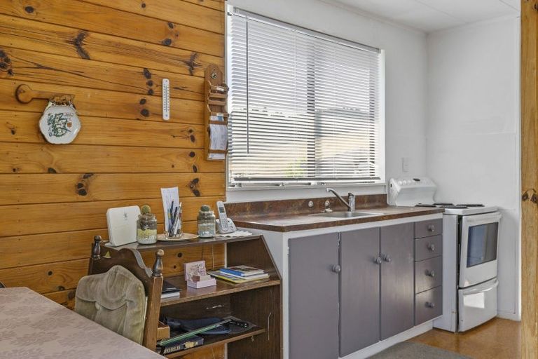 Photo of property in 12 Epping Place, Richmond Heights, Taupo, 3330