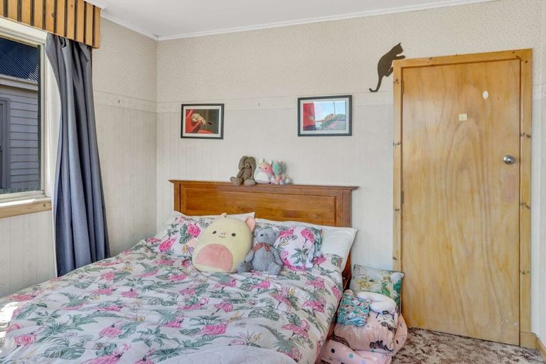 Photo of property in 19 Railway Esplanade, East Gore, Gore, 9710