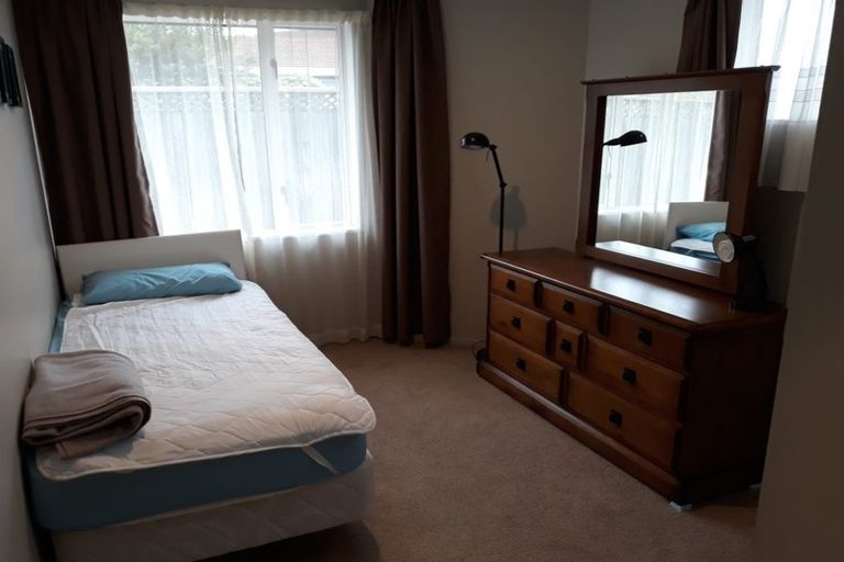 Photo of property in 17d Division Street, Riccarton, Christchurch, 8041