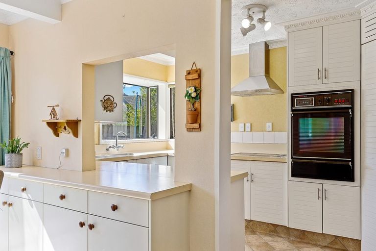 Photo of property in 2/45 Lochee Road, Upper Riccarton, Christchurch, 8041