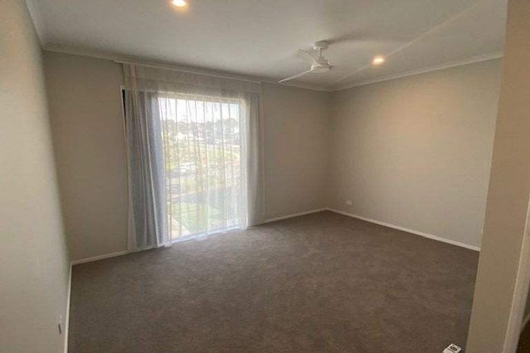 Photo of property in 120 Symes Drive, Red Beach, 0932