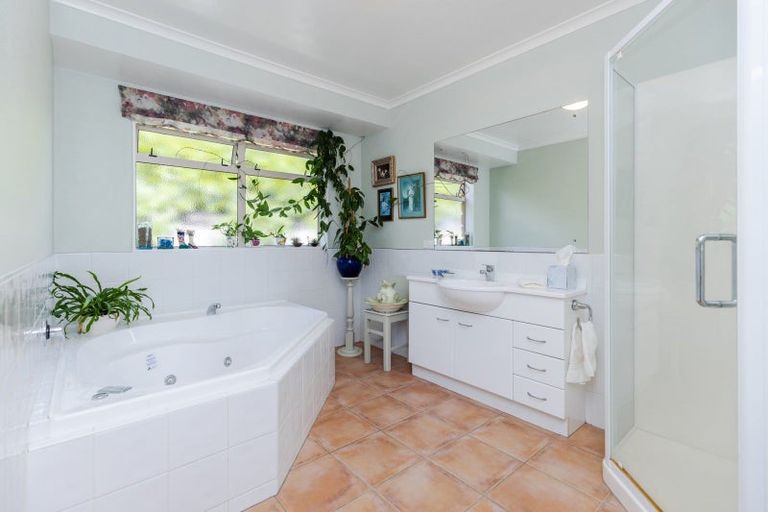 Photo of property in 44 Limousin Place, Grandview Heights, Hamilton, 3200