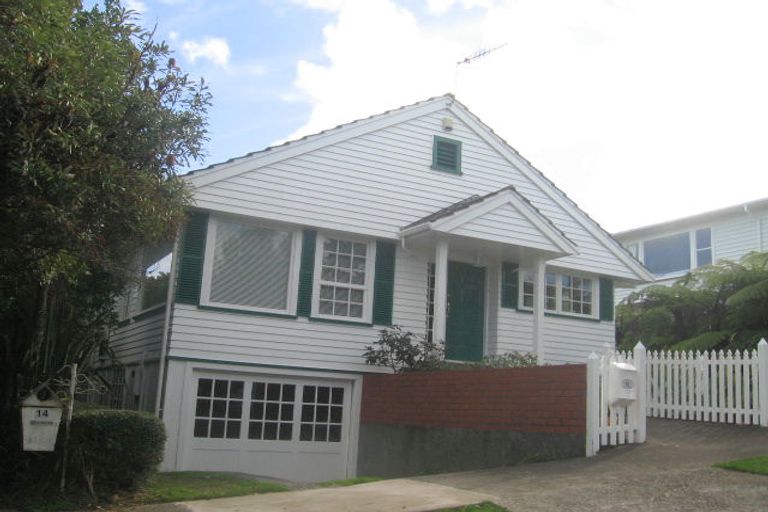 Photo of property in 15 Christina Grove, Normandale, Lower Hutt, 5010