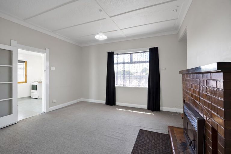 Photo of property in 22 London Street, Eltham, 4322