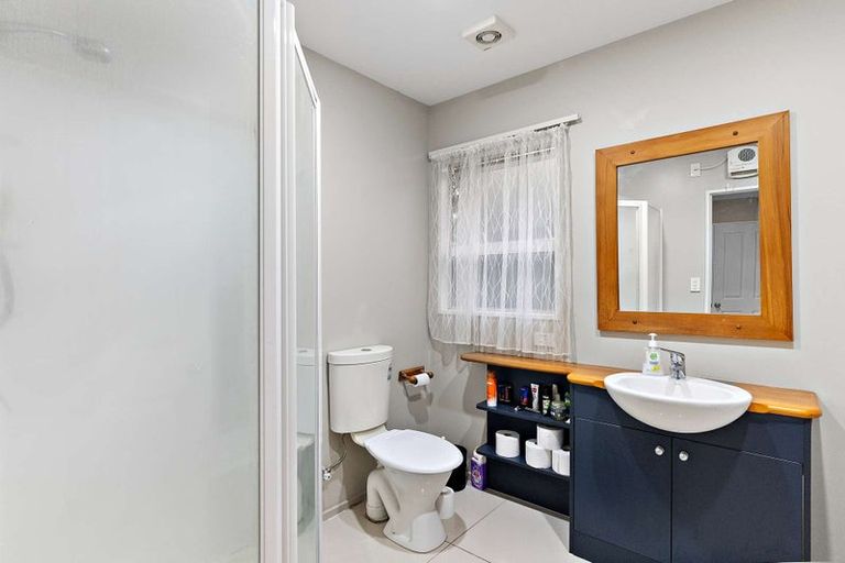 Photo of property in 56 Blue Gum Place, New Brighton, Christchurch, 8083