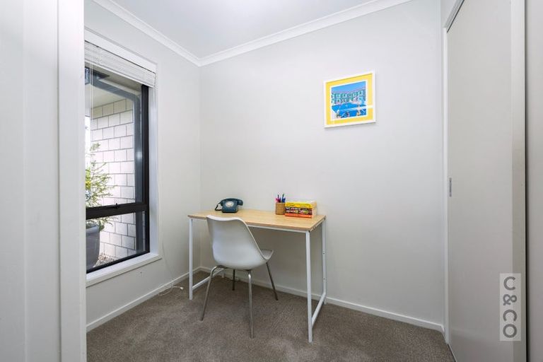 Photo of property in 10 Pohutukawa Parade, Riverhead, 0820