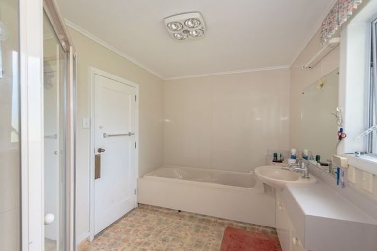 Photo of property in 26 Valley Terrace, Hamilton Central, Hamilton, 3204