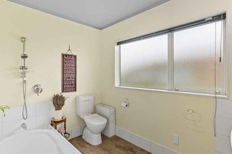 Photo of property in 174 Bath Street, Levin, 5510