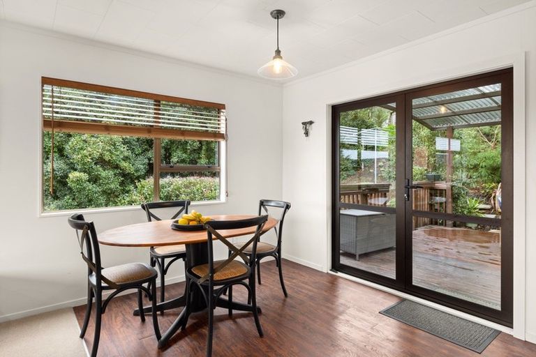 Photo of property in 6 Puketiro Place, Paihia, 0200