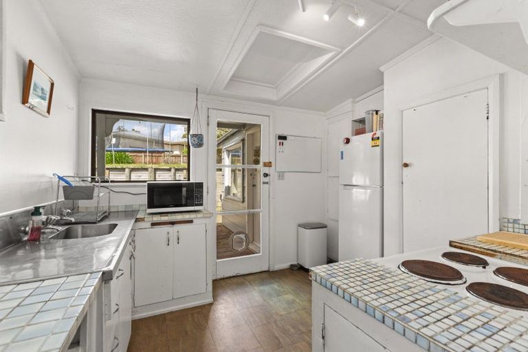 Photo of property in 69 Lorenzen Bay Road, Raglan, 3225