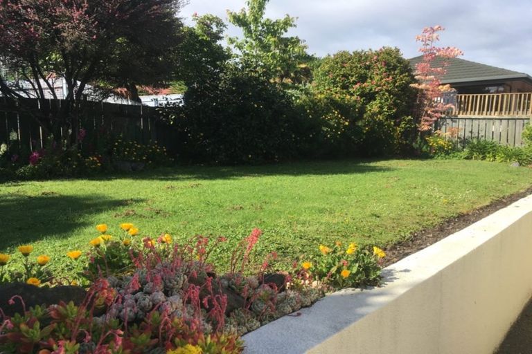 Photo of property in 25 Vining Crescent, Stoke, Nelson, 7011