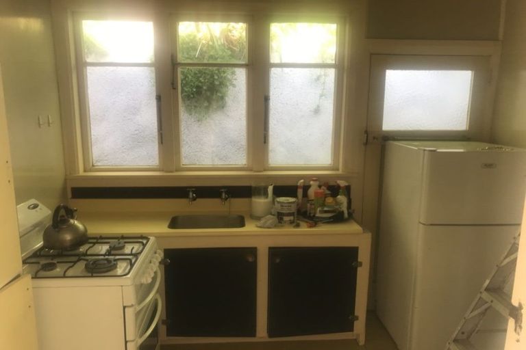 Photo of property in 1 Pahia Street, Roseneath, Wellington, 6021