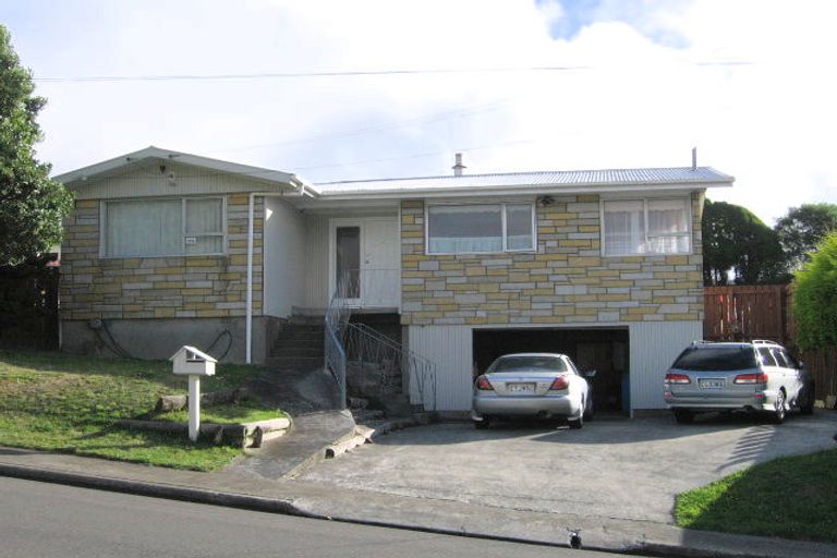 Photo of property in 83 Mark Avenue, Paparangi, Wellington, 6037