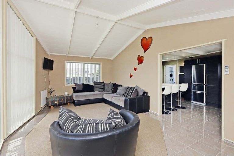 Photo of property in 48a Avenue Road, Greenmeadows, Napier, 4112