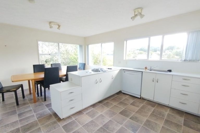 Photo of property in 96 Mountbatten Avenue, Hillcrest, Auckland, 0627