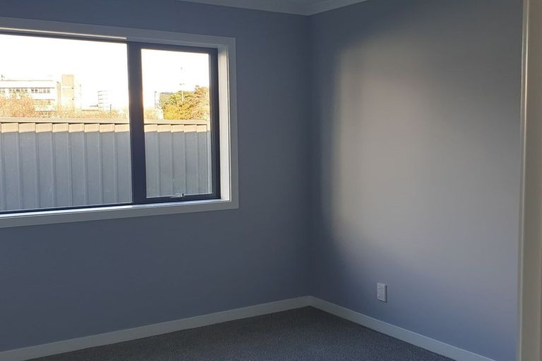 Photo of property in 27 Kaki Drive, Kenepuru, Porirua, 5022