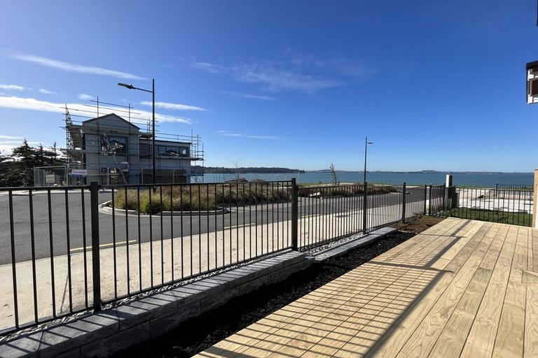 Photo of property in 1 Turbine Way, Hobsonville, Auckland, 0616