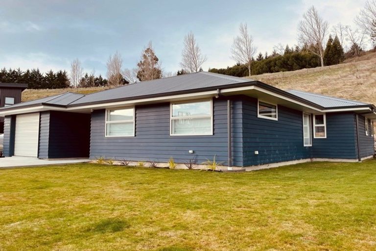 Photo of property in 64 Risinghurst Terrace, Lower Shotover, Queenstown, 9304