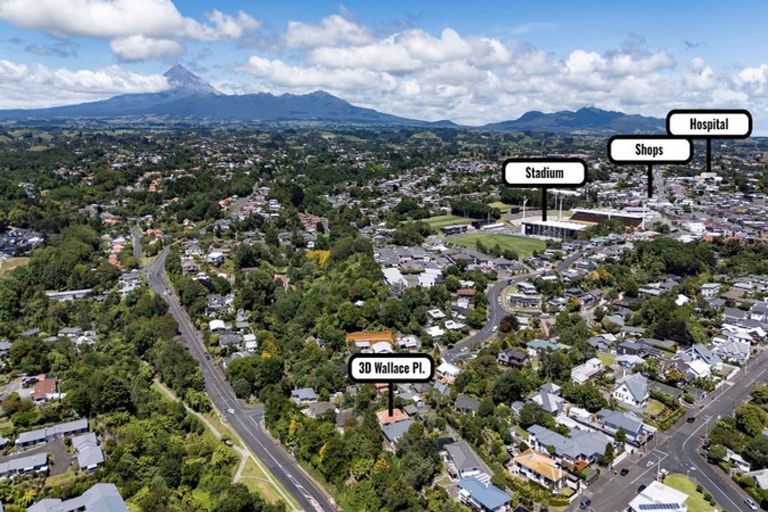 Photo of property in 3d Wallace Place, Westown, New Plymouth, 4310
