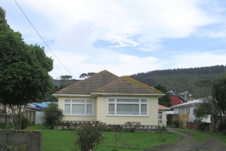 Photo of property in 47 Oxford Street, Tawa, Wellington, 5028