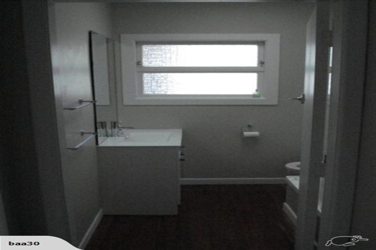 Photo of property in 30 Young Street, Claudelands, Hamilton, 3214