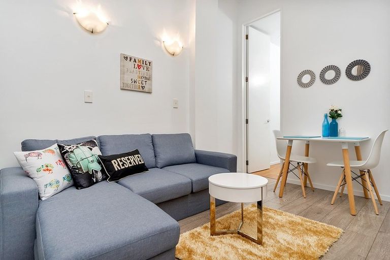 Photo of property in Guardian Apartments, 520/105 Queen Street, Auckland Central, Auckland, 1010