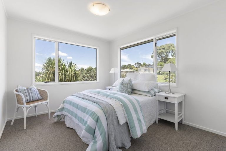 Photo of property in 67a Ayton Drive, Totara Vale, Auckland, 0629