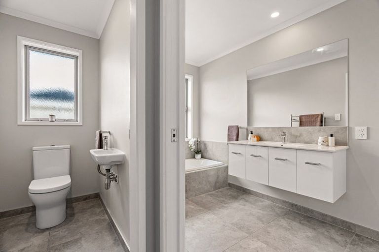 Photo of property in 15 Selliera Place, Papamoa Beach, Papamoa, 3118