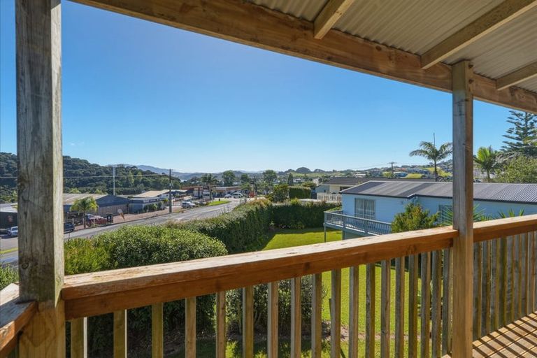 Photo of property in 5 Cable Bay Block Road, Cable Bay, 0420