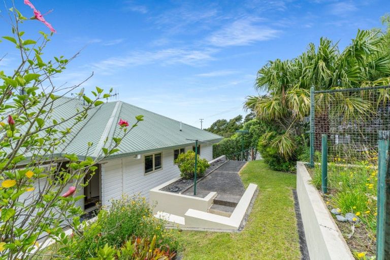 Photo of property in 121 Pacific View Drive, Whangamata, 3620
