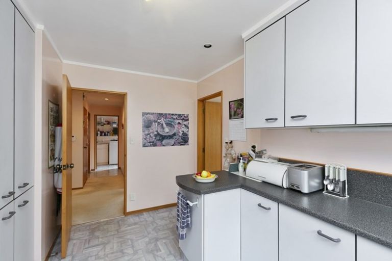 Photo of property in 3 Scorian Close, Karori, Wellington, 6012