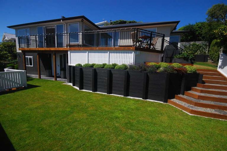 Photo of property in 59 Trelissick Crescent, Ngaio, Wellington, 6035
