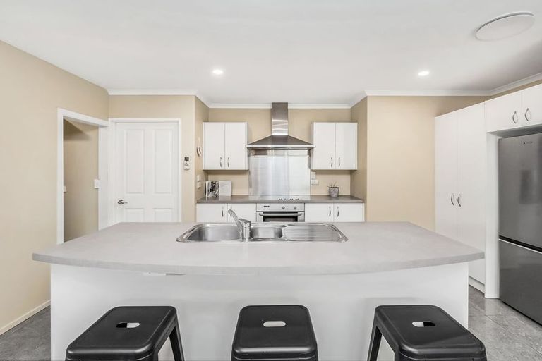 Photo of property in 47 Rolleston Drive, Rolleston, 7614