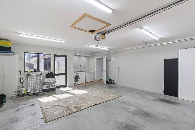 Photo of property in 5 Rotokare Crescent, Whalers Gate, New Plymouth, 4310