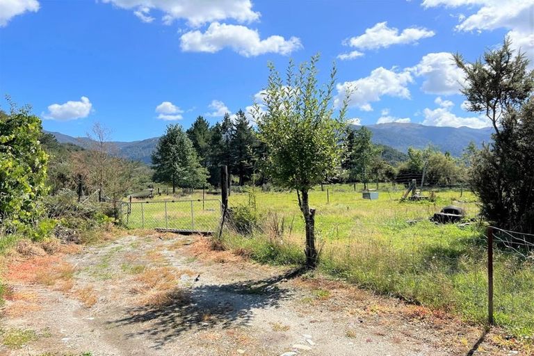 Photo of property in 119 Main Road, Blackball, 7804