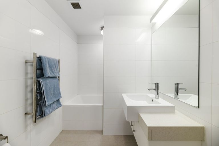 Photo of property in Vivaldi Apartments, 12/48 Marine Parade, Mount Maunganui, 3116