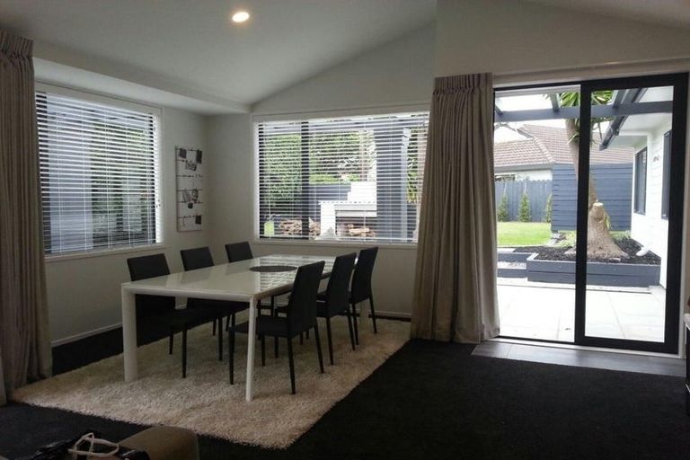Photo of property in 42 Tarnica Road, Northpark, Auckland, 2013