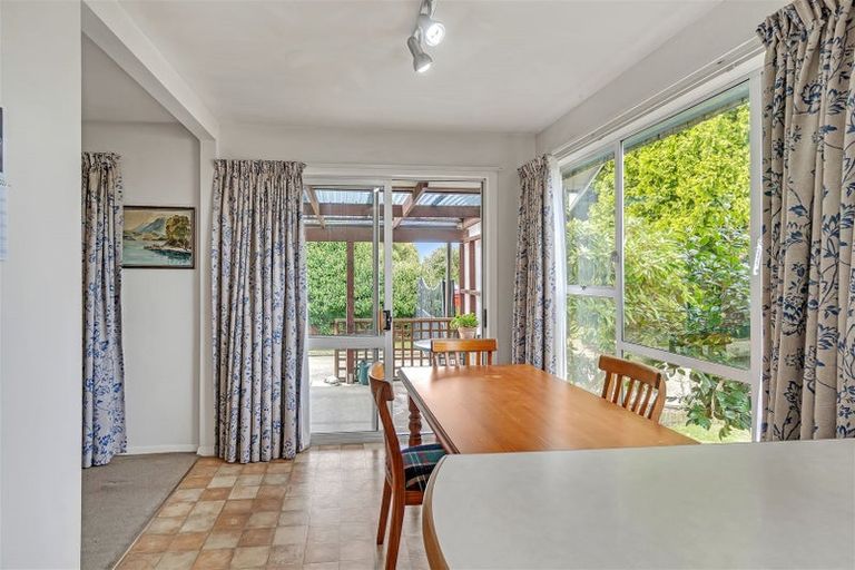 Photo of property in 36 Dickson Crescent, Hornby, Christchurch, 8042