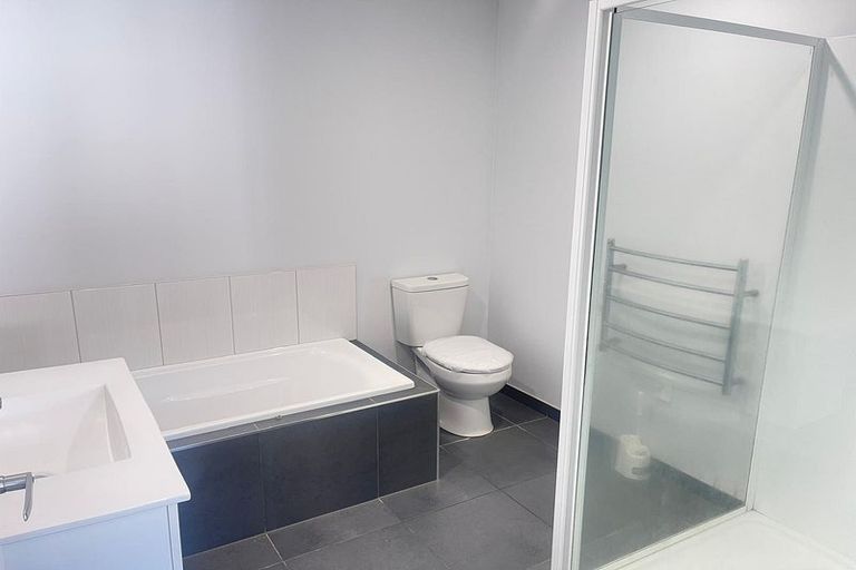 Photo of property in 32 Akeake Lane, Manurewa, Auckland, 2102