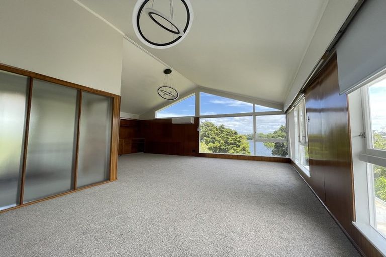 Photo of property in 310 Hurstmere Road, Takapuna, Auckland, 0622