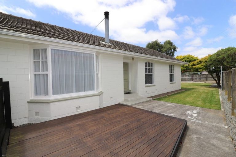 Photo of property in 5 Davidson Crescent, Hornby, Christchurch, 8042