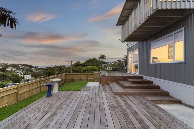 Photo of property in 1/11 Penning Road, Milford, Auckland, 0620
