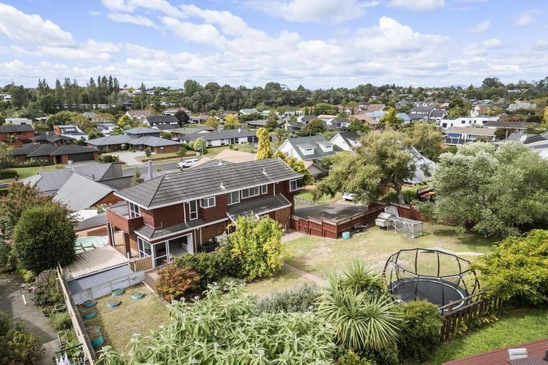 Photo of property in 8 Burn-murdoch Street, St Andrews, Hamilton, 3200