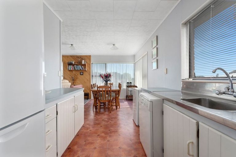 Photo of property in 5m Te Kaha Hotel Road, Te Kaha, 3199