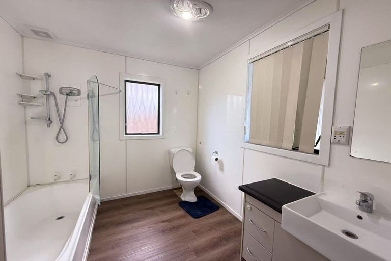 Photo of property in 1/16 Reeves Road, Pakuranga, Auckland, 2010