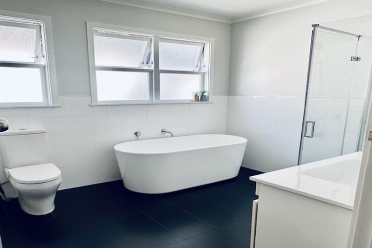 Photo of property in 73 Faraday Street, Hospital Hill, Napier, 4110