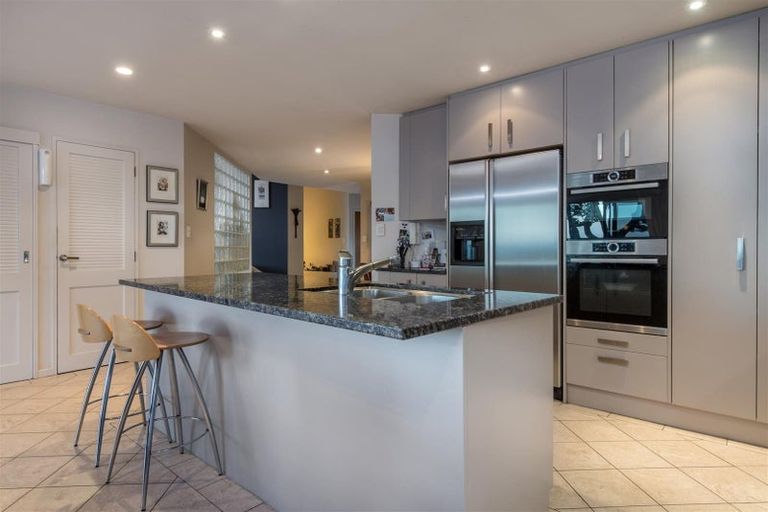 Photo of property in 14 Hamana Street, Narrow Neck, Auckland, 0622